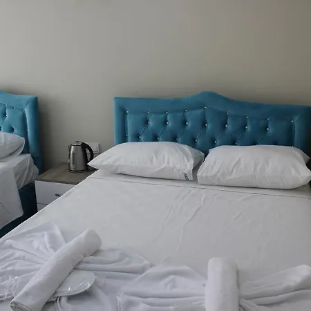Hotel Gorur *